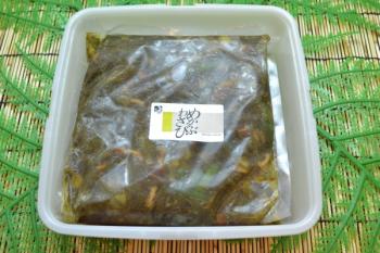 竹田食品(竹田食品)/【特大】【2キロ入り】めかぶを使ったあっさり辛い【めかぶワサビ】ご飯にたっぷりのせて召し上がってください。