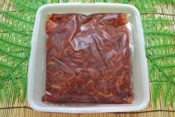 布目(布目)/【まとめ買いでお得！】 【特特大】【業務用2キロサイズ】【韓国風味】たっぷりイカを使い豆板醤で仕上げました　塩辛の次はコレ！【鮭の肴に最適】